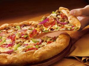 Yum Brands to sell Pizza Hut businesses