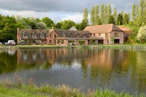 Shropshire&#039;s Cadmore Lodge comes onto the market