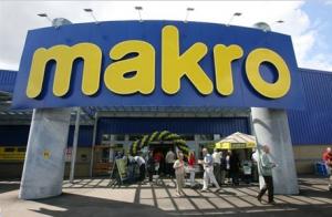 Booker to benefit from purchase of struggling Makro UK