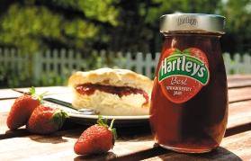 Premier Foods agrees sale of jam business