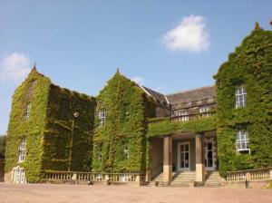 Popular Yorkshire conference and wedding venue for sale