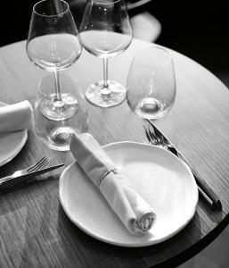 Restaurant chain Cote considers partial insolvency