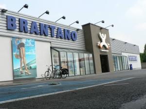 58 stores available in Brantano administration sale