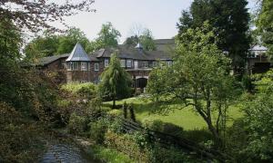 Luxury Cheshire hotel put up for sale