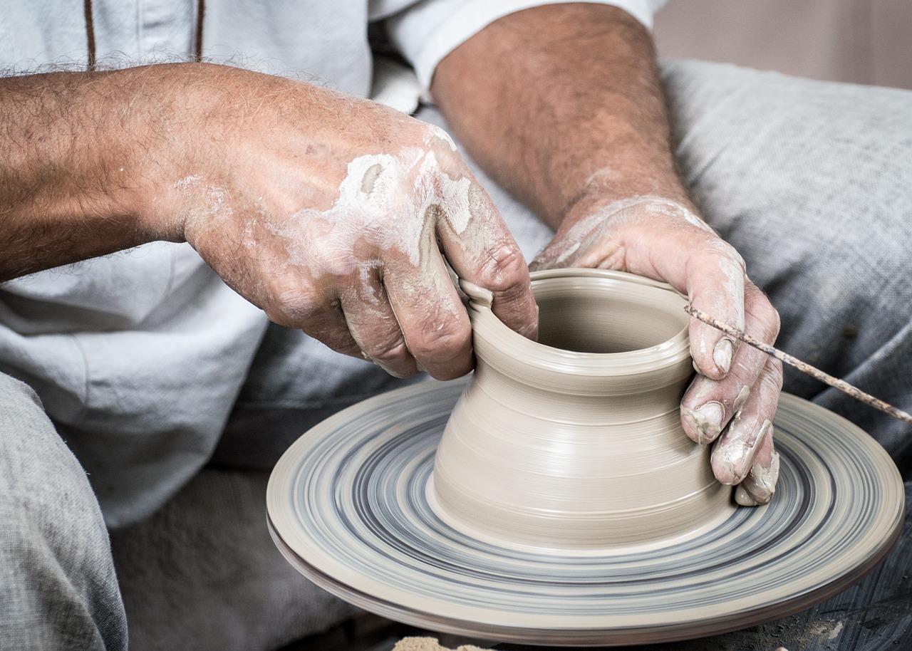 Ceramics manufacturer enters administration 