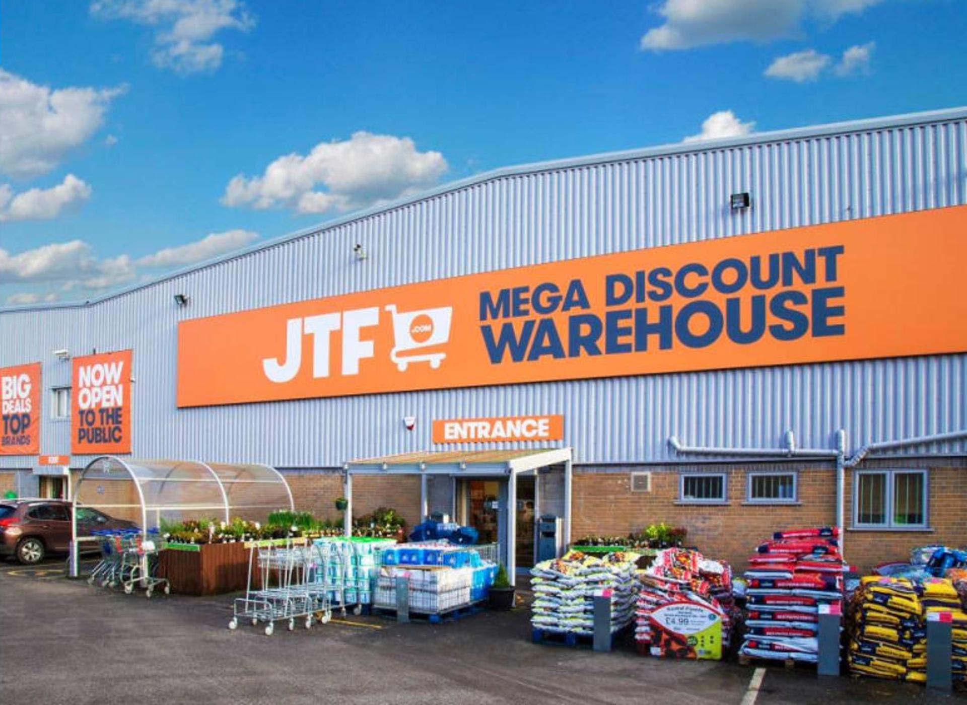 Discount retail chain JTF falls into administration