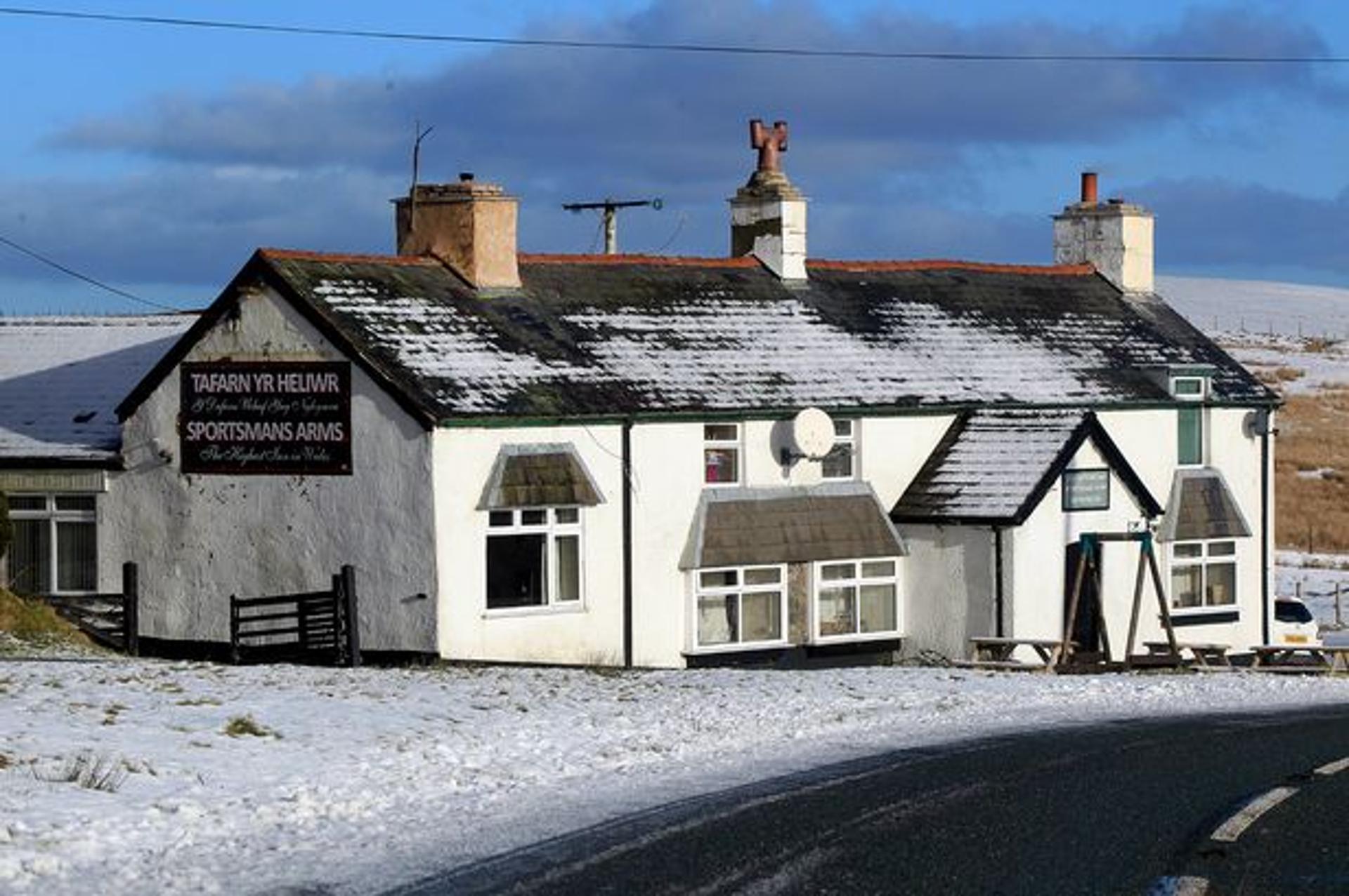 “Highest pub in Wales” up for sale for £600k