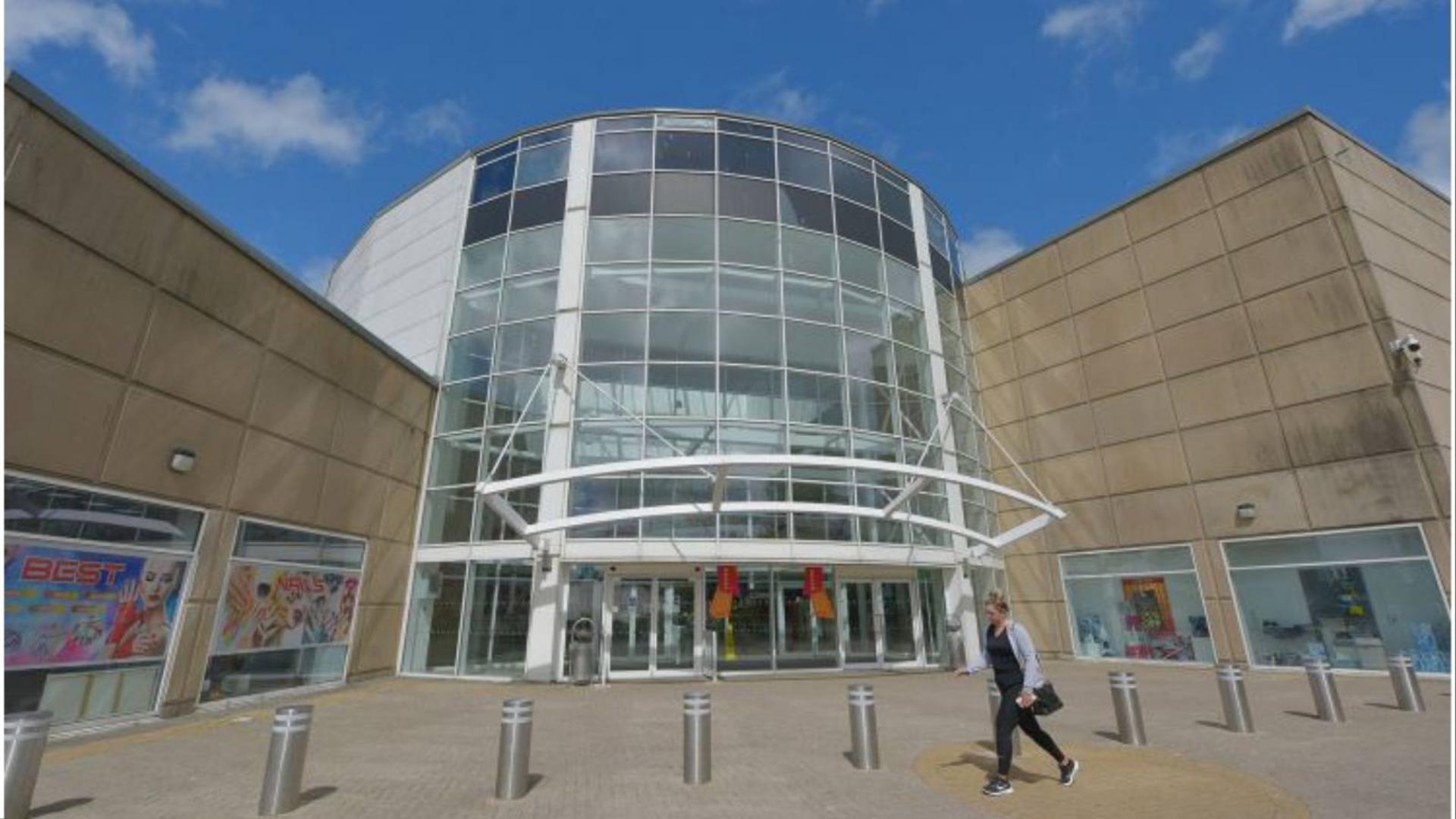 Cumbernauld shopping centre to go up for sale after entering administration 