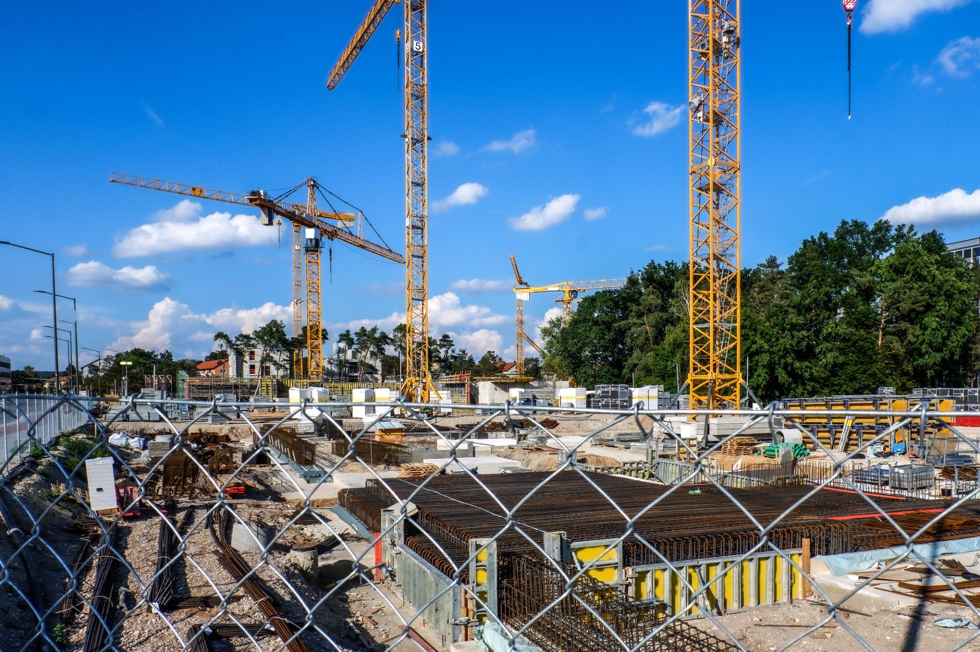 Construction insolvencies fall amid economic optimism