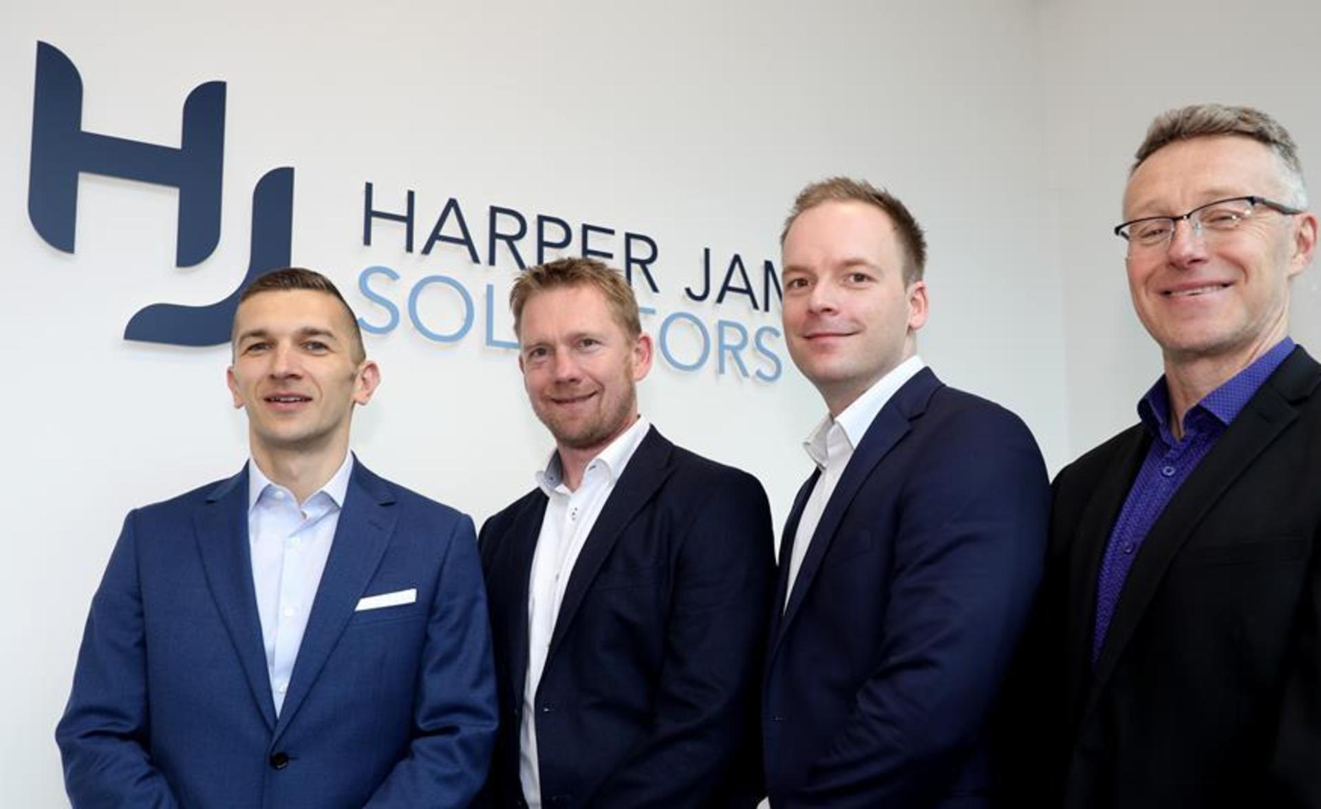 Commercial law firm targeting acquisitive growth with PE backing