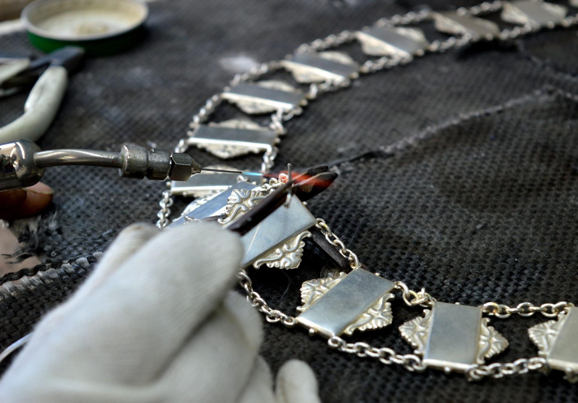 Specialist insignia manufacturer acquired from administration