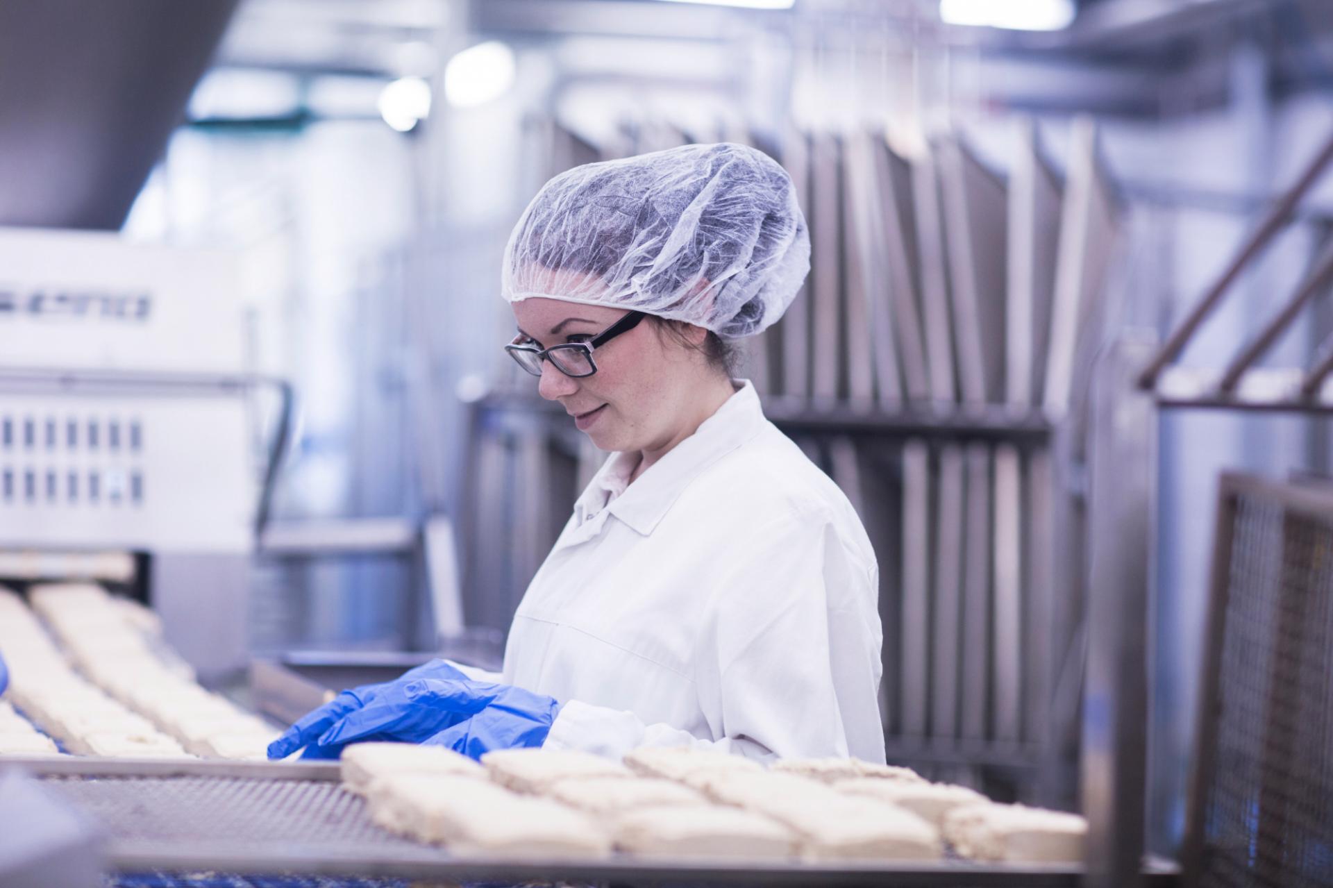 Global food and drink M&A up 9% in 2025, but mid-market deals flat