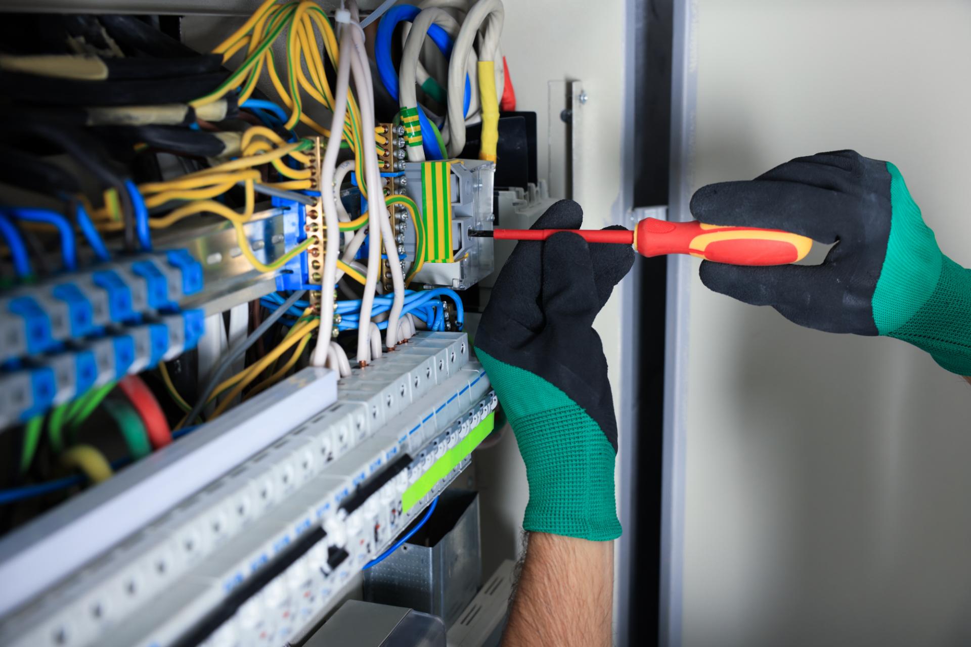 Business and assets available as Glasgow electrical firm enters administration