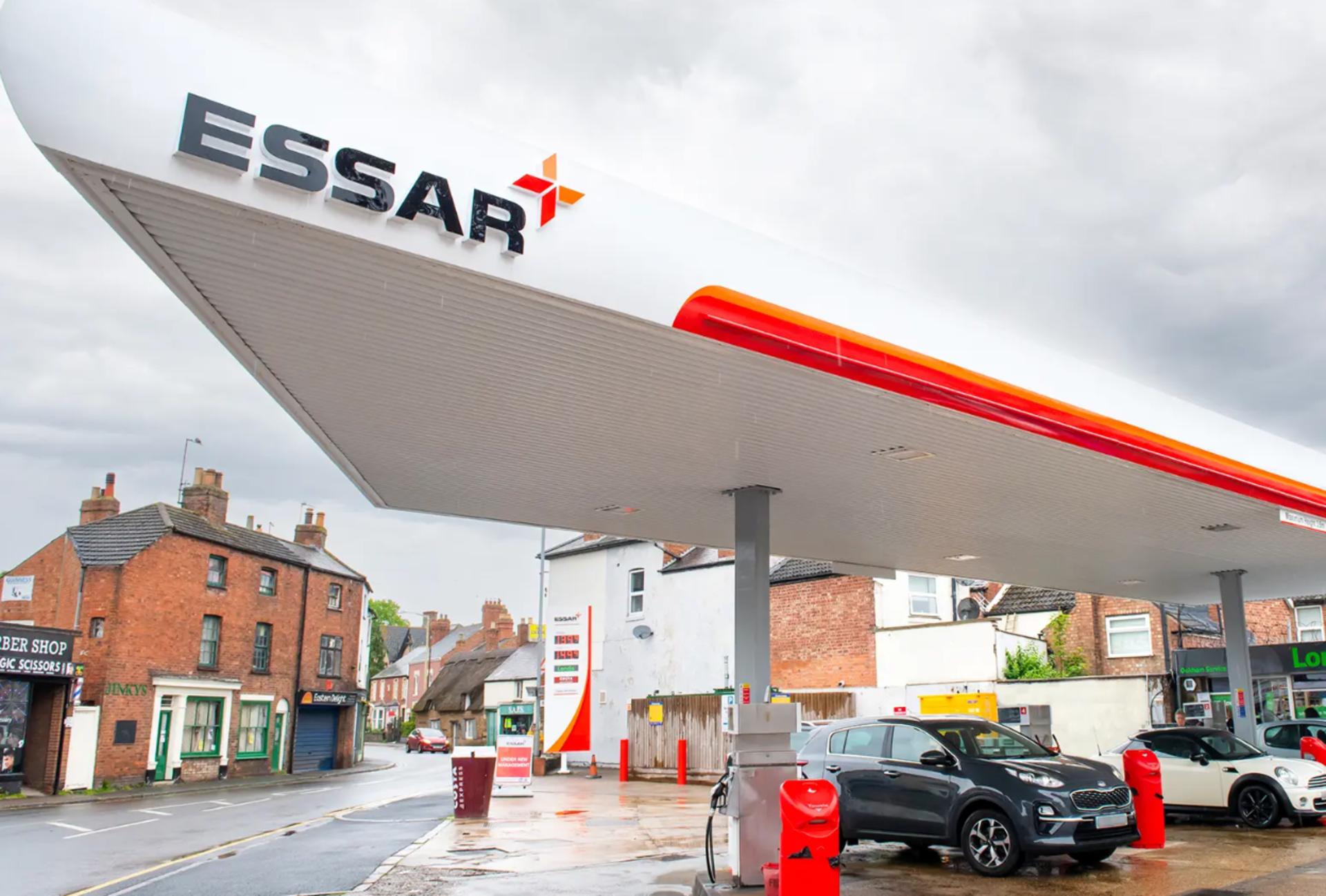 EET retail division agrees to acquire forecourt operator